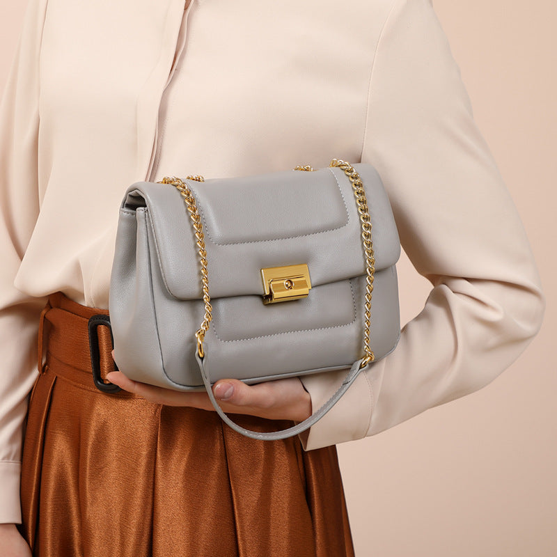 Bolsa Feminina Transversal em Couro – Design Retrô com Tampa Elegante